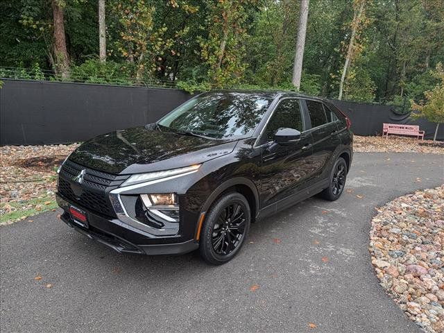 Used 2022 Mitsubishi Eclipse Cross LE FWD image 1