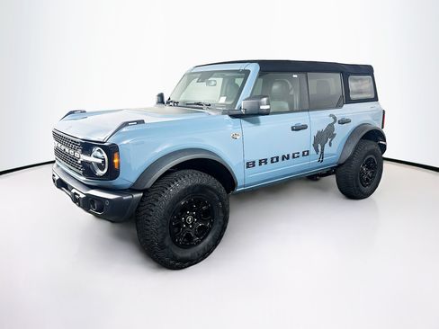 Used 2023 Ford Bronco Wildtrak AWD/4WD image 3