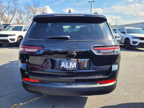 New 2025 Jeep Grand Cherokee L Altitude image 7