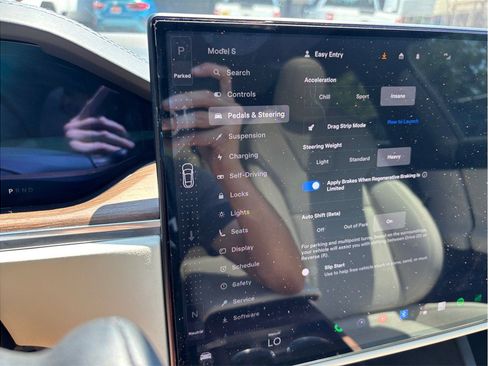 Used 2022 Tesla Model S Standard Range AWD/4WD image 33