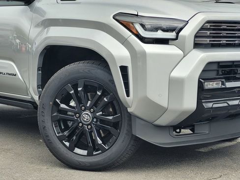 New 2025 Toyota 4Runner 4WD image 3