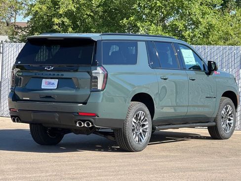 New 2026 Chevrolet Suburban Z71 w/ Comfort Package AWD/4WD image 4