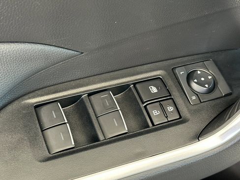 Used 2025 Toyota RAV4 XLE w/ Weather Package FWD image 13