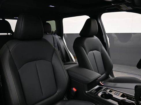 New 2026 Subaru Outback Limited image 13