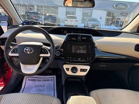 Used 2017 Toyota Prius Two image 12