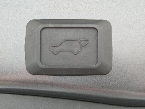 Certified 2025 Toyota RAV4 XLE w/ Convenience Package FWD image 26