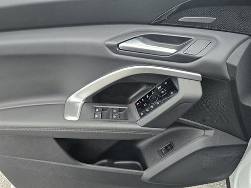 Used 2025 Audi Q5 Premium Plus image 26