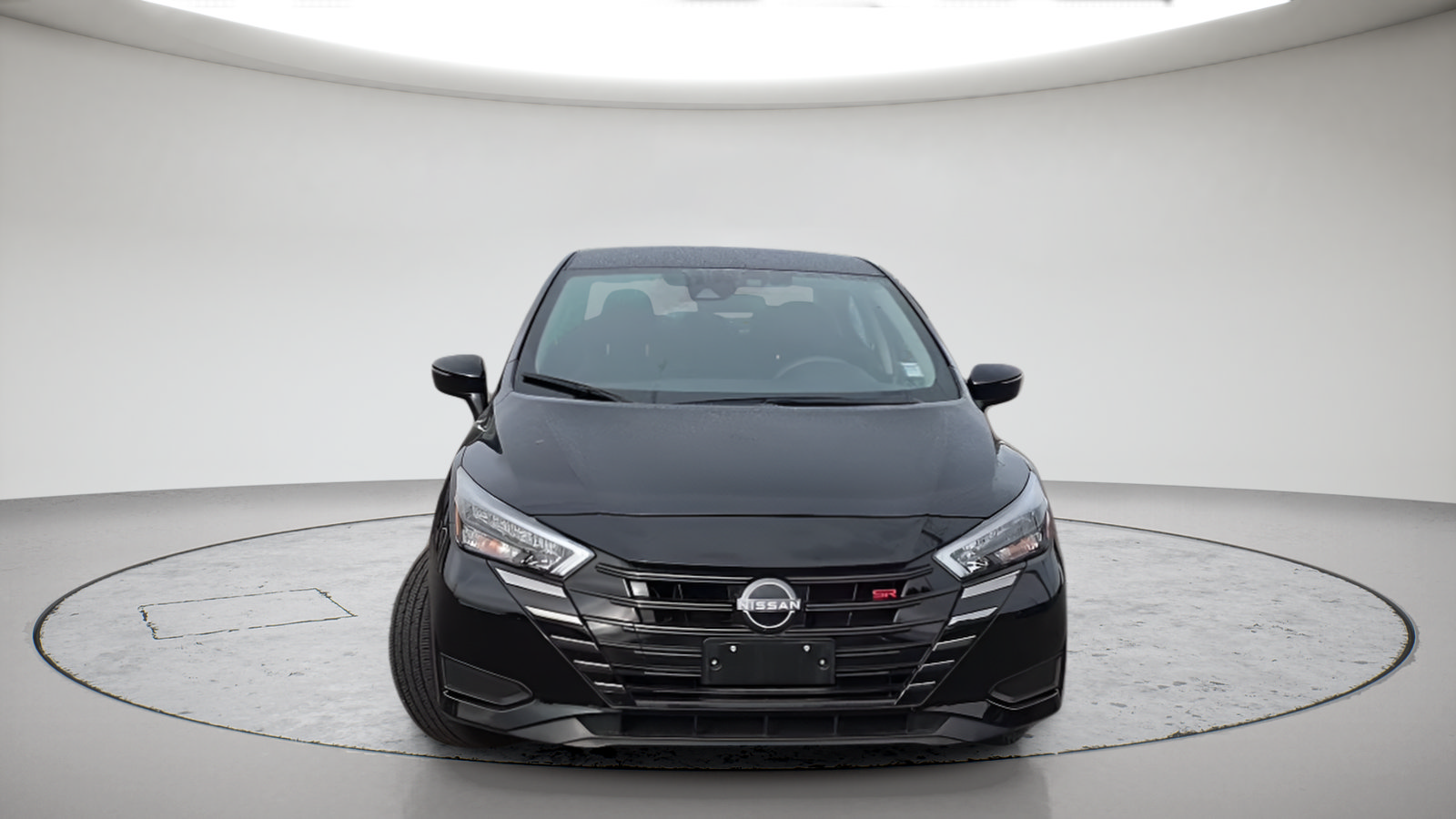 Used 2025 Nissan Versa SR w/ Trunk Package FWD image 2