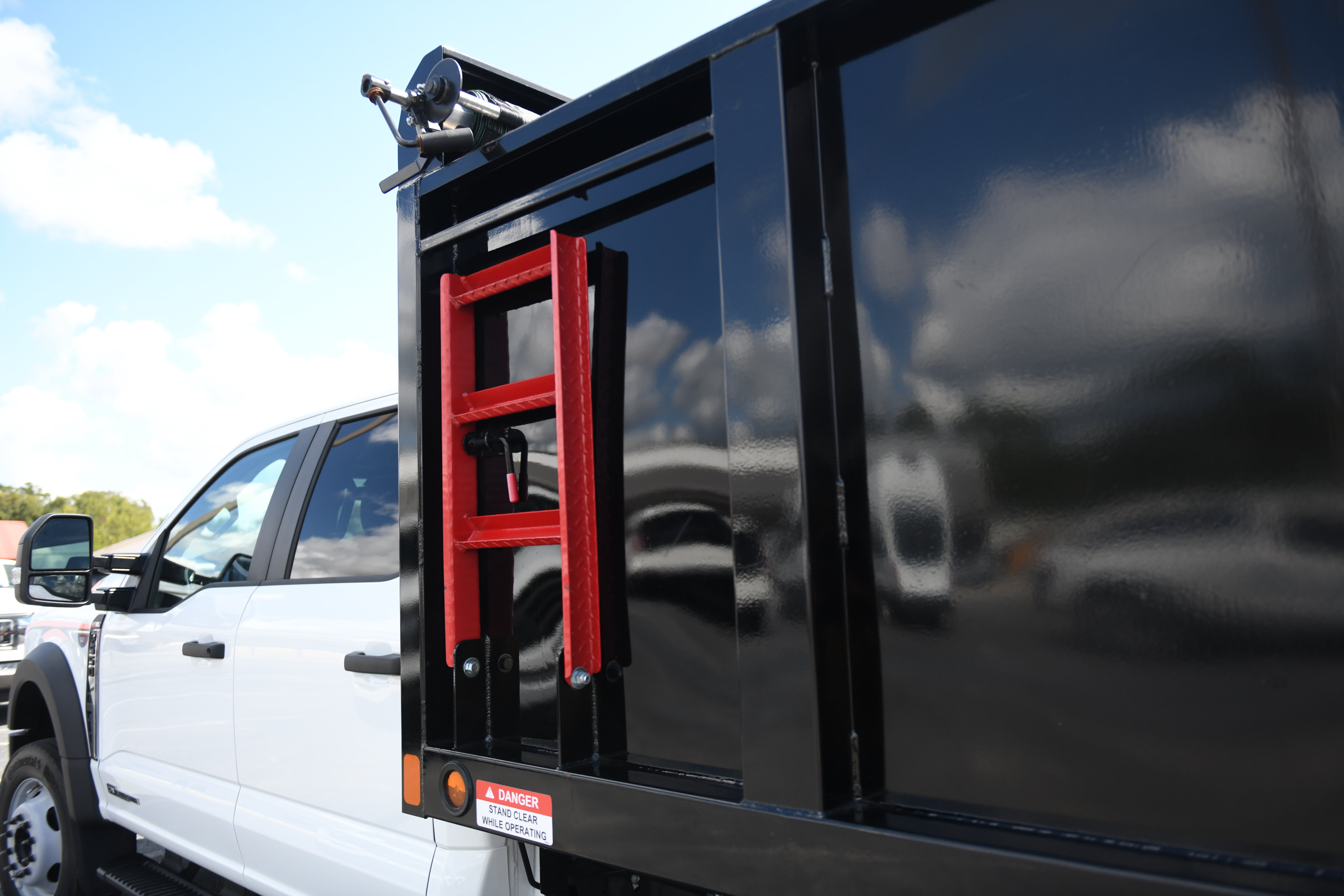 Used 2026 Ford F550 4x4 Crew Cab image 17
