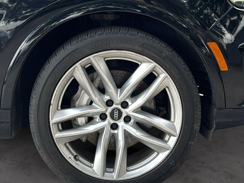 Used 2018 Audi Q7 3.0T Prestige w/ Prestige Package AWD/4WD image 21
