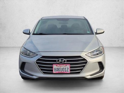 Used 2018 Hyundai Elantra SEL FWD image 3