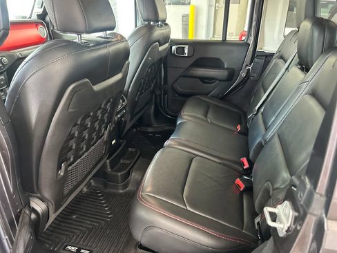 Used 2019 Jeep Wrangler Unlimited Rubicon AWD/4WD image 29