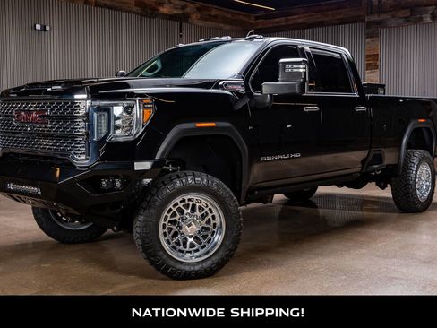 Used 2020 GMC Sierra 3500 Denali w/ Denali Ultimate Package image 4