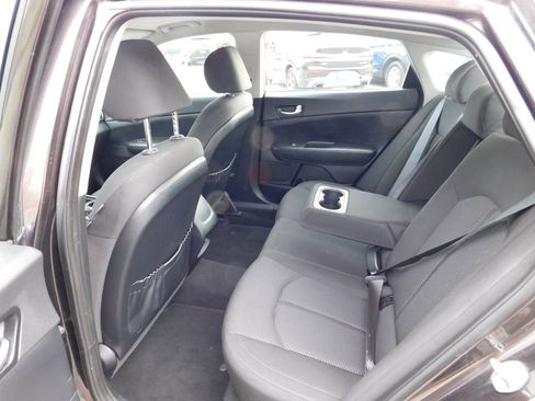 Used 2018 Kia Optima LX image 10