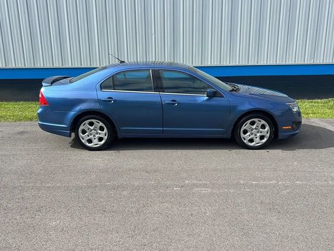 Used 2010 Ford Fusion SE FWD image 4