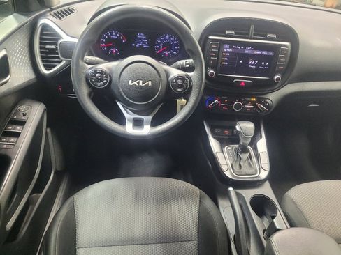 Used 2022 Kia Soul LX FWD image 22