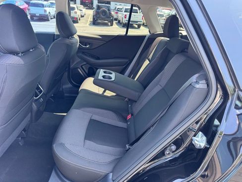 Used 2023 Subaru Outback Premium AWD/4WD image 27