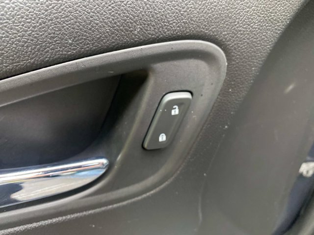 Used 2019 Chevrolet Colorado LT RWD image 14