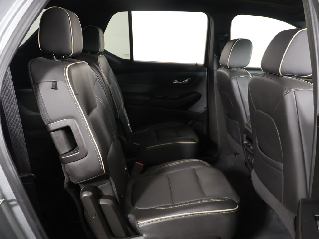 Used 2023 Chevrolet Traverse Premier w/ Redline Edition AWD/4WD image 38