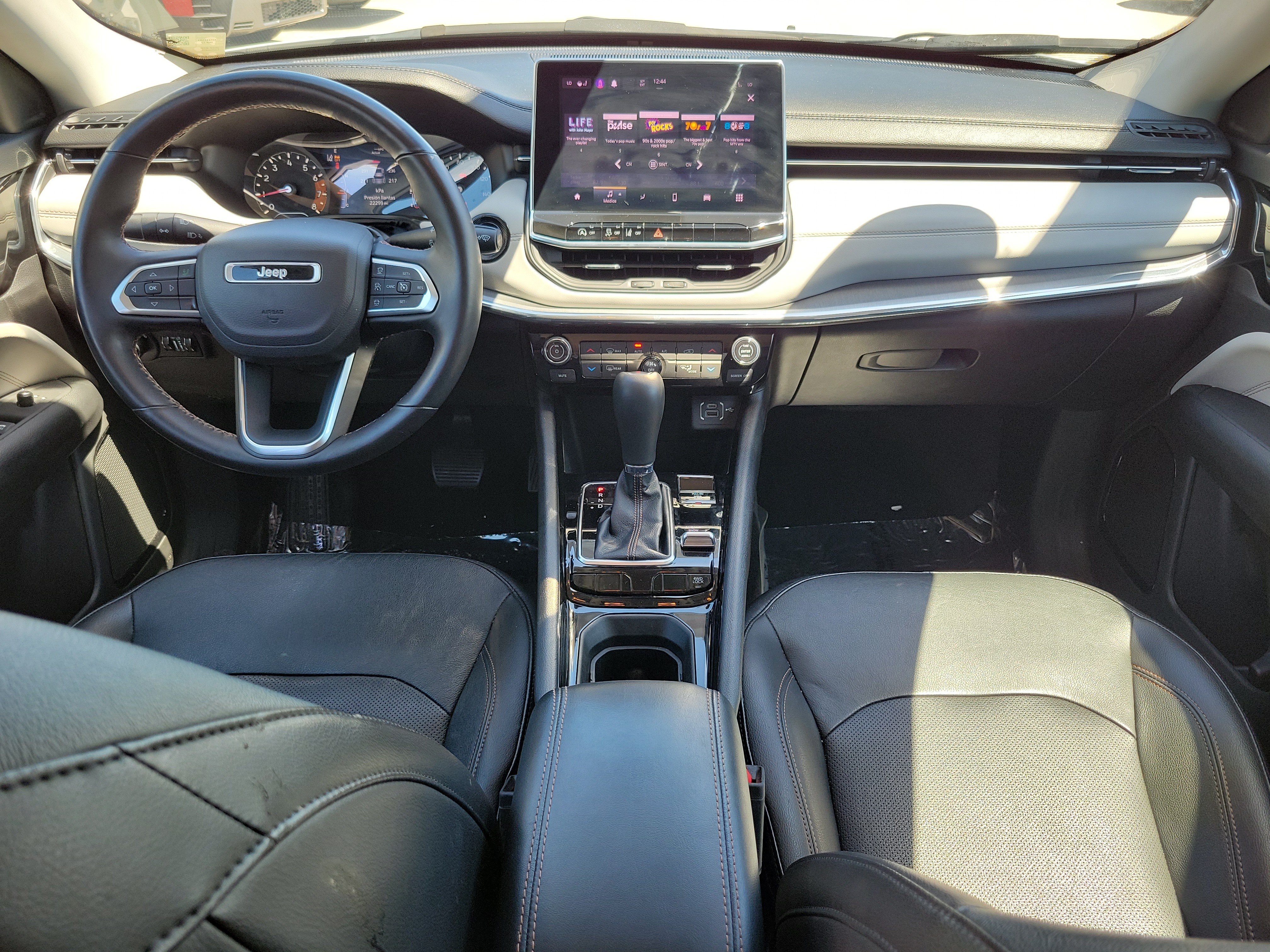 Used 2022 Jeep Compass Limited AWD/4WD image 18