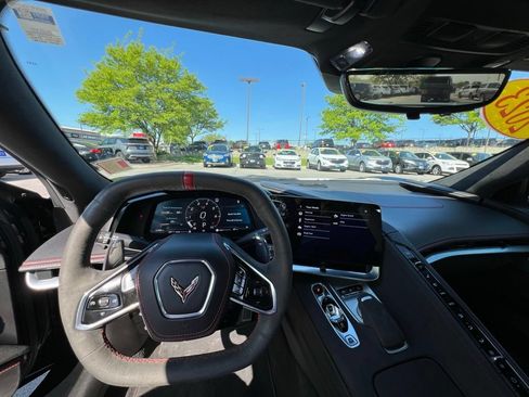 Used 2023 Chevrolet Corvette Stingray Premium Conv w/ Z51 Performance Package RWD image 45