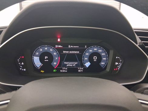 New 2025 Audi Q3 2.0T Premium image 18