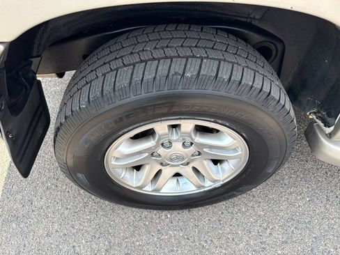 Used 2004 Toyota Sequoia SR5 AWD/4WD image 13