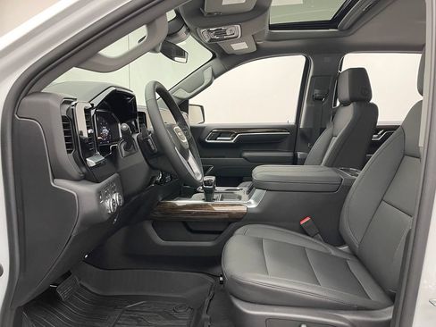 New 2026 GMC Sierra 1500 Elevation w/ Elevation Premium Package AWD/4WD image 16