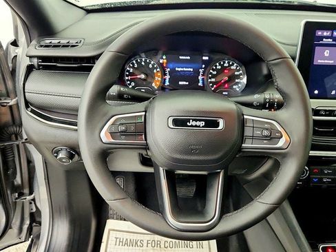 Used 2023 Jeep Compass Latitude w/ Sun and Sound Group AWD/4WD image 15