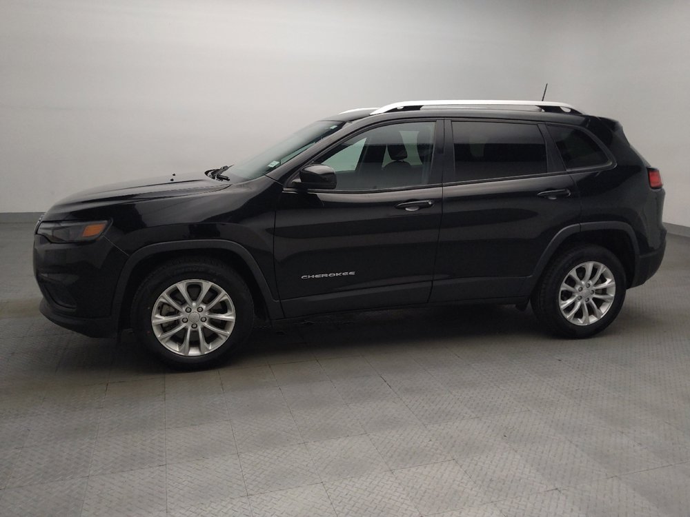 Used 2021 Jeep Cherokee Latitude w/ Mopar Interior Package FWD image 2