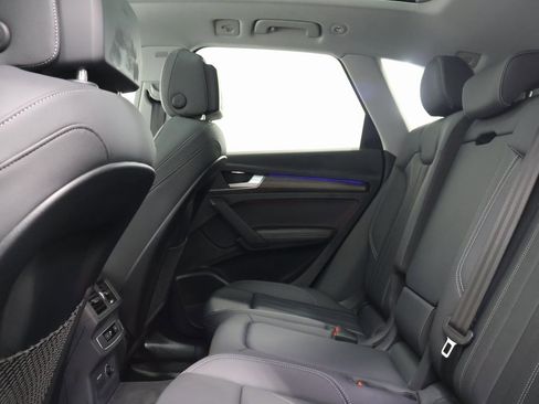 Certified 2025 Audi Q5 e Premium Plus w/ Premium Plus Package image 27
