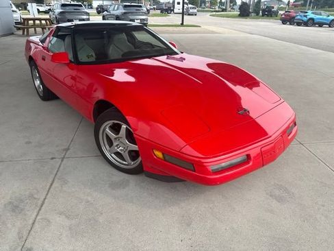 Used 1996 Chevrolet Corvette Coupe RWD image 7