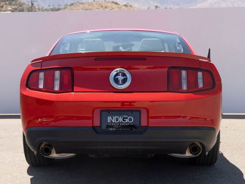Used 2011 Ford Mustang Premium w/ 202A Rapid Spec Order Code RWD image 9