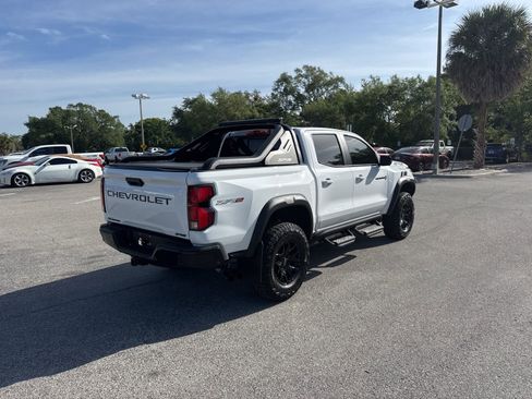 Used 2025 Chevrolet Colorado ZR2 w/ Midnight Edition image 3