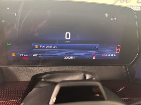 Used 2024 Chevrolet Traverse Z71 w/ Enhanced Driving Package image 16