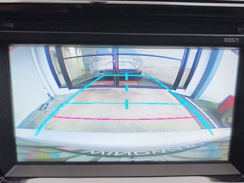 Used 2016 Toyota Corolla LE image 18