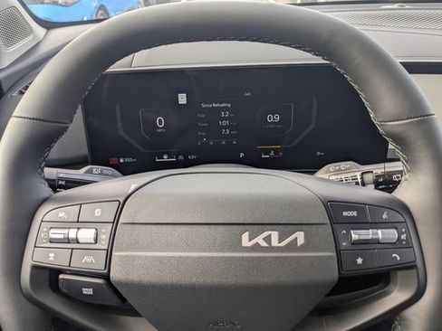 New 2026 Kia Sportage SX FWD image 30