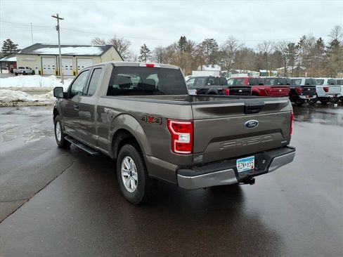Used 2018 Ford F150 XLT image 4