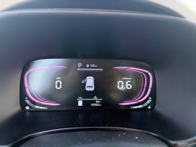Used 2024 Kia Soul LX w/ Option Group 015 FWD image 17