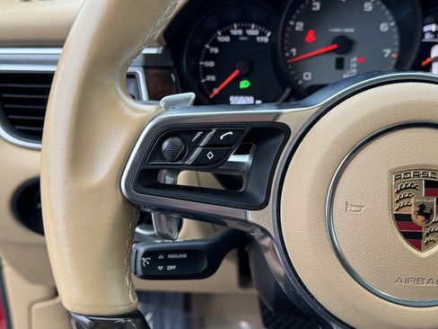 Used 2017 Porsche Macan S image 30