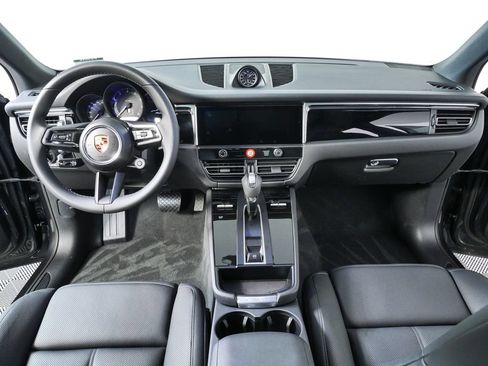 New 2026 Porsche Macan Turbo AWD/4WD image 20
