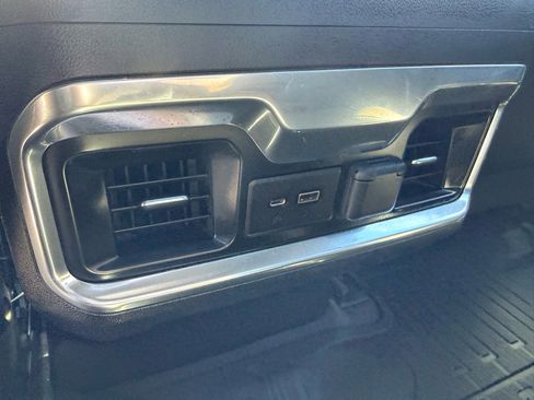 Used 2019 GMC Sierra 1500 AT4 w/ AT4 Premium Package image 8