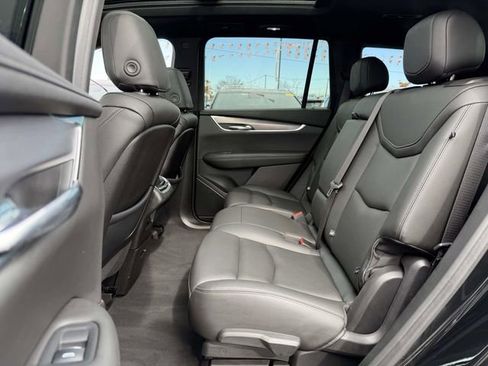 Certified 2024 Cadillac XT6 Luxury image 17