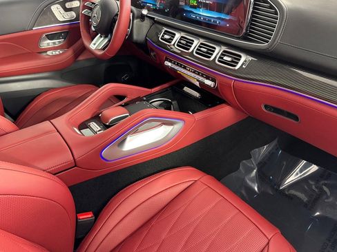 New 2026 Mercedes-Benz GLS 63 AMG 4MATIC image 28