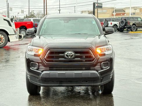 Used 2023 Toyota Tacoma SR image 8
