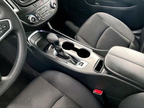 Used 2023 Chevrolet Malibu LT FWD image 15