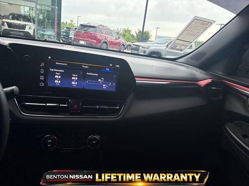 Used 2026 Chevrolet TrailBlazer RS w/ Convenience Package FWD image 16