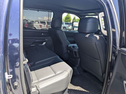 Used 2024 Toyota Tundra Platinum AWD/4WD image 34
