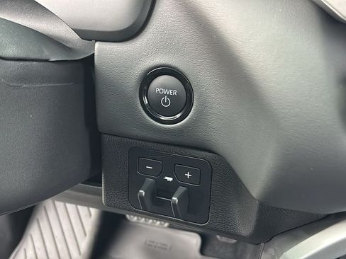 New 2025 Toyota Tundra Platinum AWD/4WD image 33