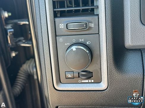 Used 2018 RAM 2500 Tradesman w/ Chrome Appearance Group AWD/4WD image 28